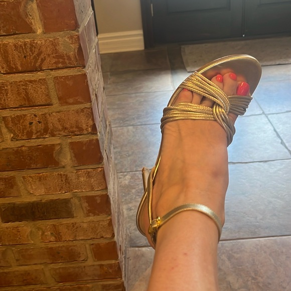 NWOT Stuart Weitzman metallic gold 4β heels size 9 - Picture 3 of 9